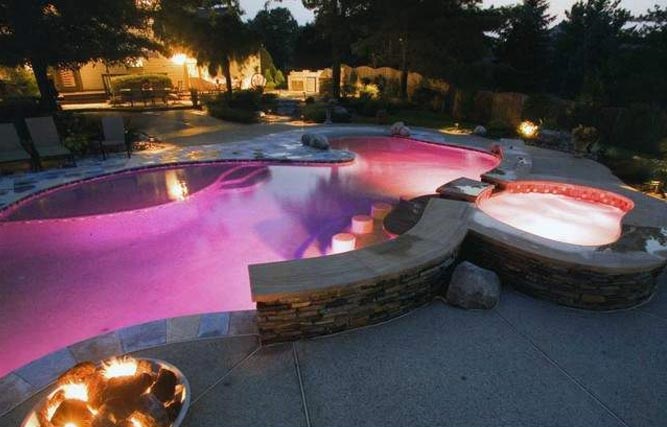 Podświetlenie basenu